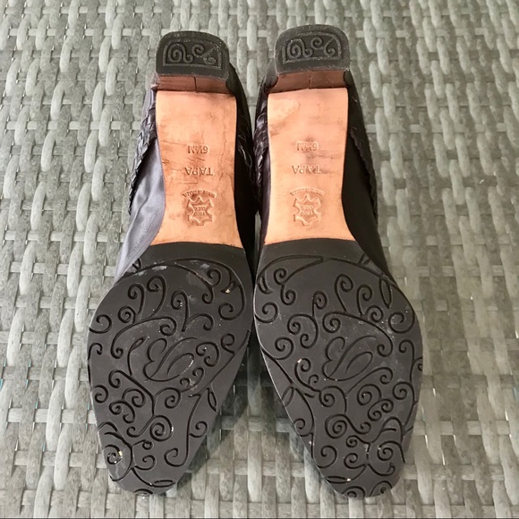 Shoes - Picture 5 of 5